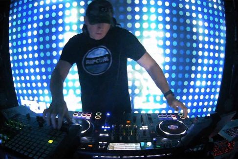 DJ Cruz